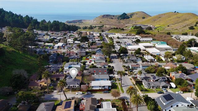 212 Winona Avenue, Pacifica, CA 94044