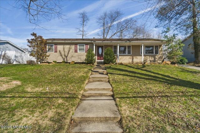 11 Neal Street, Jackson, NJ 08527