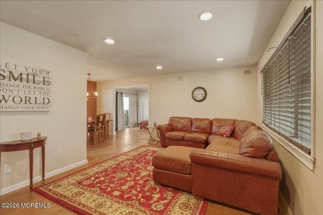 11 Neal Street, Jackson, NJ 08527