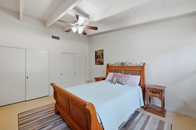 513 W Easy Street, Sherman, TX 75092