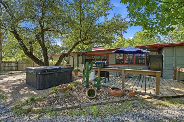 513 W Easy Street, Sherman, TX 75092