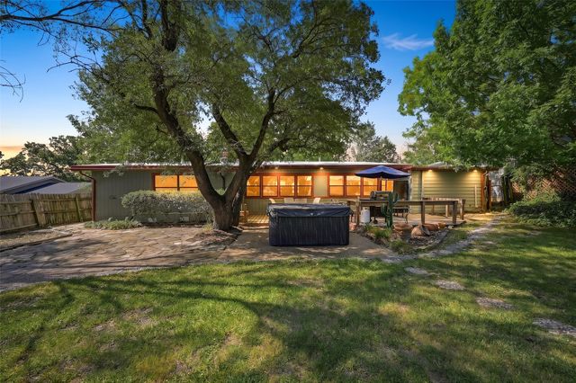 513 W Easy Street, Sherman, TX 75092