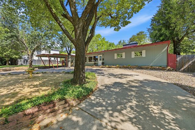 513 W Easy Street, Sherman, TX 75092