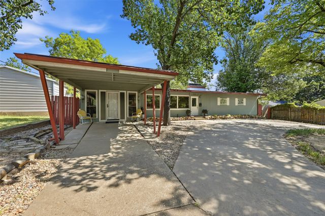 513 W Easy Street, Sherman, TX 75092