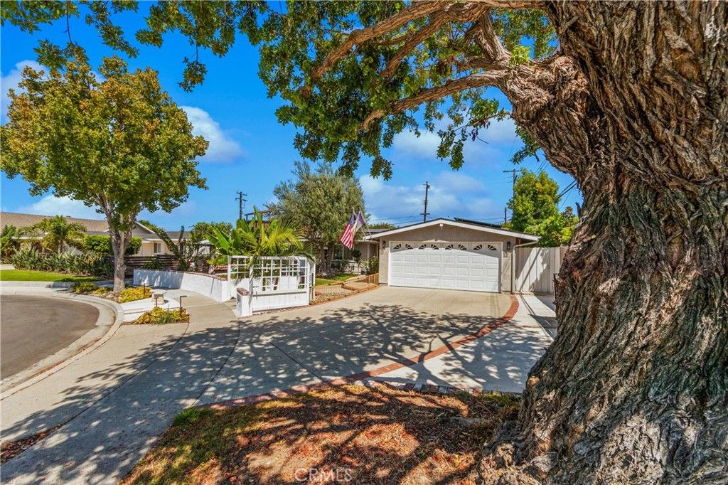 2972 Teakwood Place, Costa Mesa, CA 92626 — photo 2