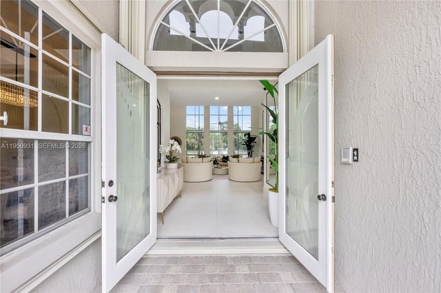 6006 Pinewood Avenue, Parkland, FL 33067