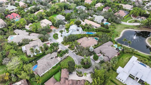 6006 Pinewood Avenue, Parkland, FL 33067