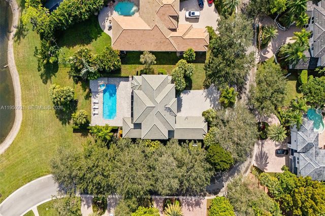 6006 Pinewood Avenue, Parkland, FL 33067
