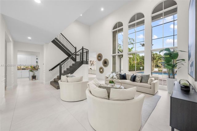 6006 Pinewood Avenue, Parkland, FL 33067