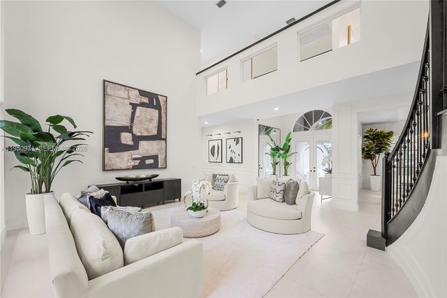 6006 Pinewood Avenue, Parkland, FL 33067