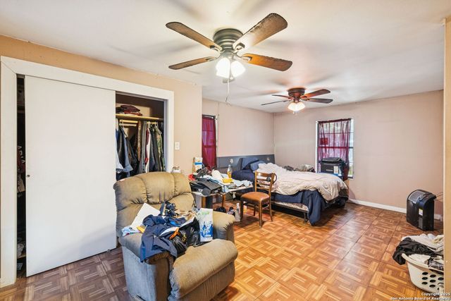 3263 Martin Luther King, San Antonio, TX 78220