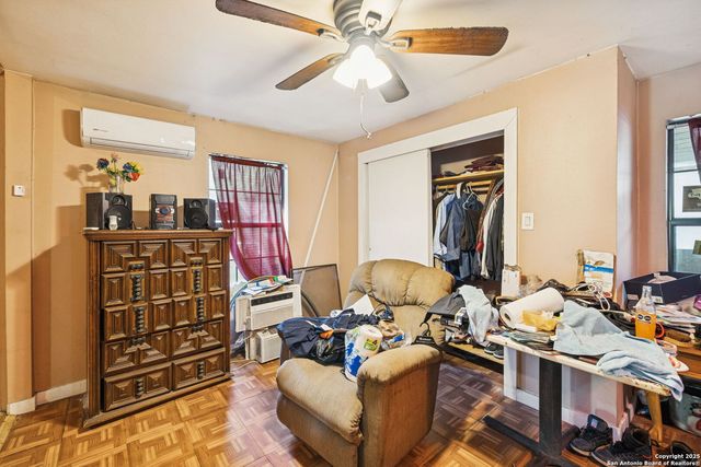 3263 Martin Luther King, San Antonio, TX 78220