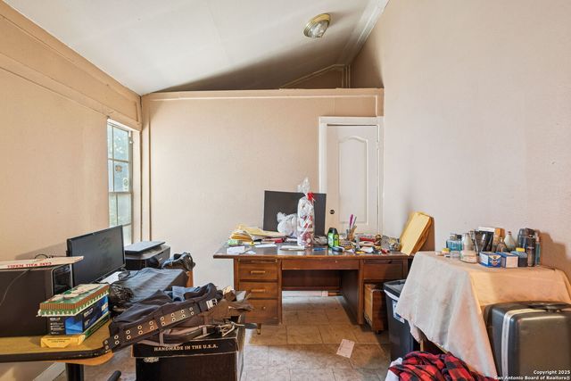 3263 Martin Luther King, San Antonio, TX 78220