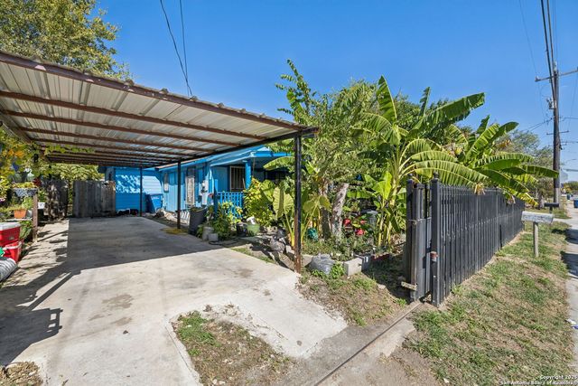 3263 Martin Luther King, San Antonio, TX 78220