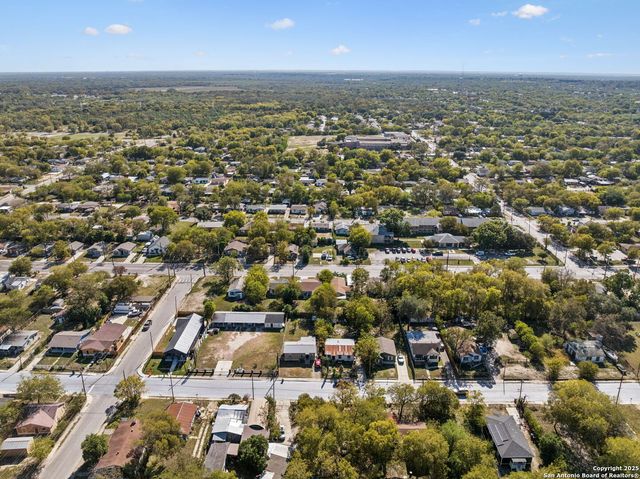 3263 Martin Luther King, San Antonio, TX 78220