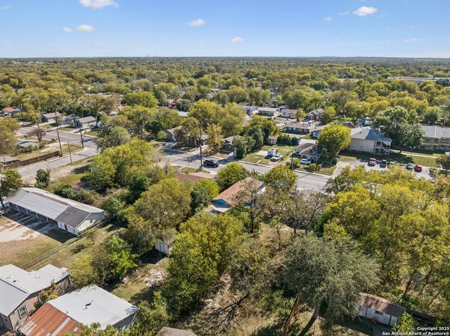 3263 Martin Luther King, San Antonio, TX 78220