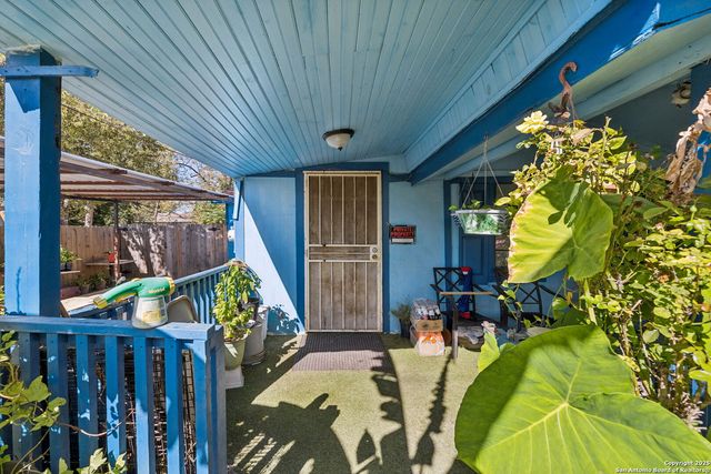 3263 Martin Luther King, San Antonio, TX 78220