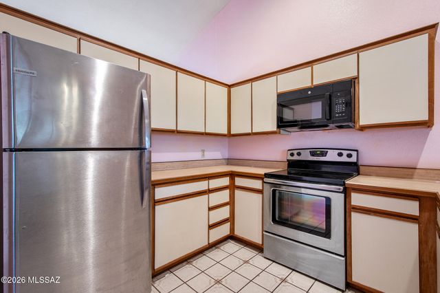 10073 E Desert Aire Drive, Tucson, AZ 85730