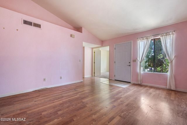 10073 E Desert Aire Drive, Tucson, AZ 85730