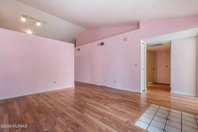 10073 E Desert Aire Drive, Tucson, AZ 85730