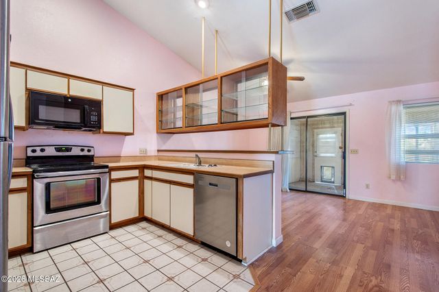 10073 E Desert Aire Drive, Tucson, AZ 85730