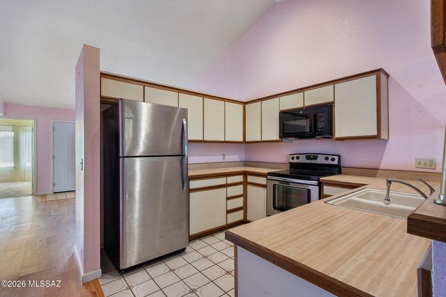 10073 E Desert Aire Drive, Tucson, AZ 85730
