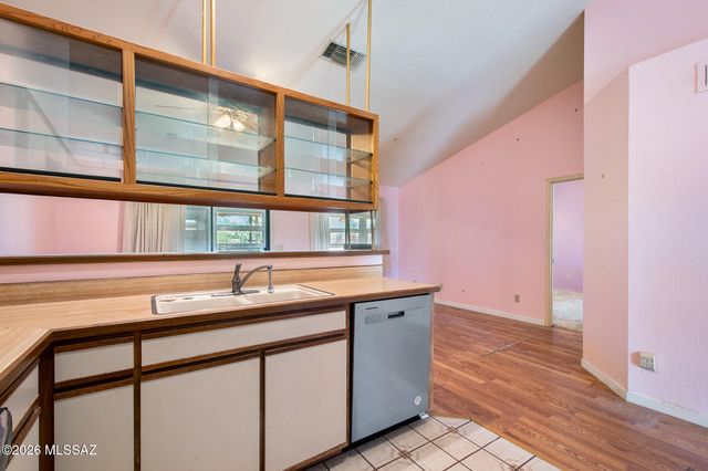 10073 E Desert Aire Drive, Tucson, AZ 85730