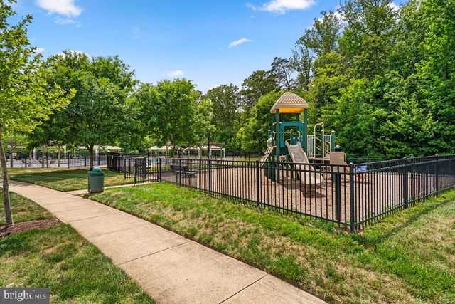 5161 ATLANTIS LN, White Plains, MD 20695