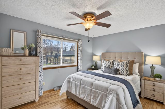 680 S Hickory Boulevard, Pleasant Hill, IA 50327