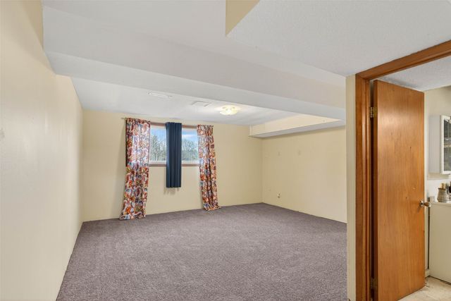 680 S Hickory Boulevard, Pleasant Hill, IA 50327