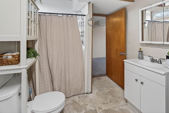 680 S Hickory Boulevard, Pleasant Hill, IA 50327