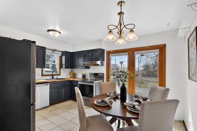 680 S Hickory Boulevard, Pleasant Hill, IA 50327