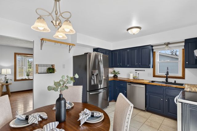 680 S Hickory Boulevard, Pleasant Hill, IA 50327