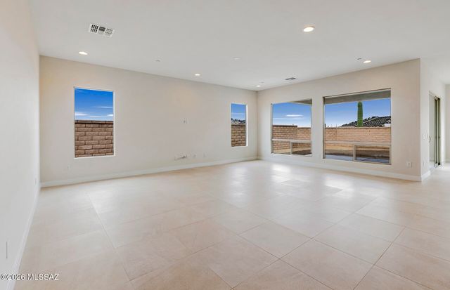 7420 W Lone Eagle Drive, Marana, AZ 85658