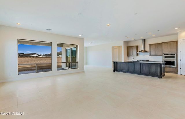 7420 W Lone Eagle Drive, Marana, AZ 85658