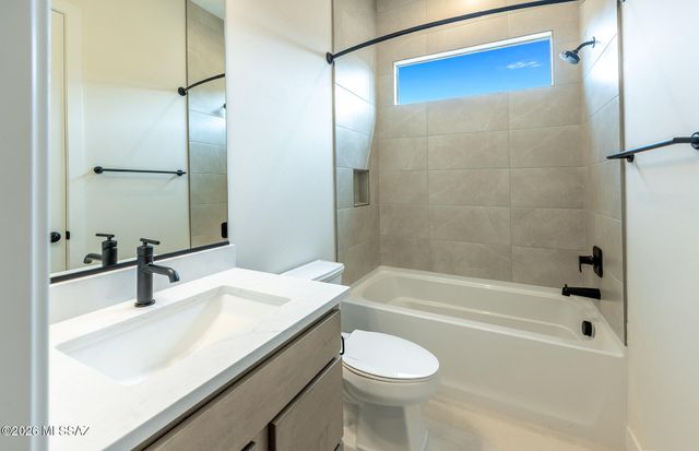7420 W Lone Eagle Drive, Marana, AZ 85658