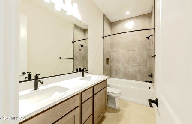 7420 W Lone Eagle Drive, Marana, AZ 85658