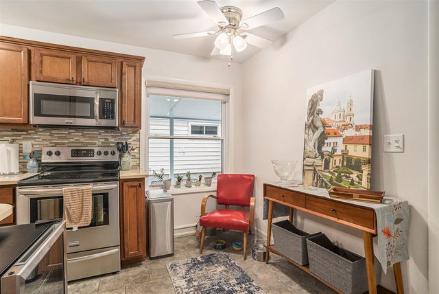 1611 Lexington Avenue, Muskegon, MI 49441