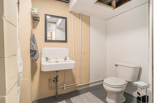 1611 Lexington Avenue, Muskegon, MI 49441