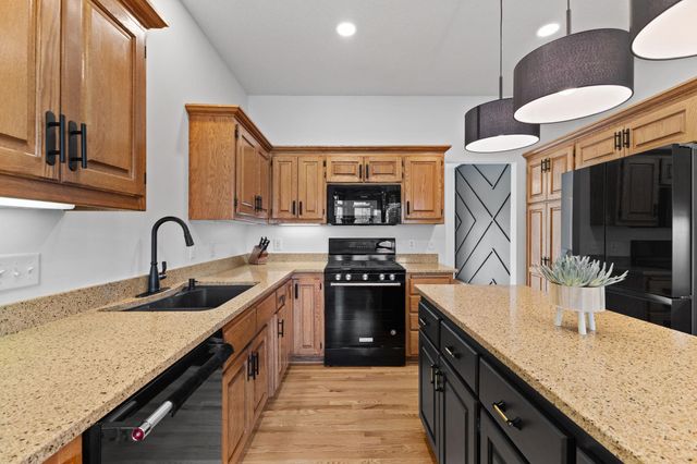 652 136th Lane NE, Ham Lake, MN 55304