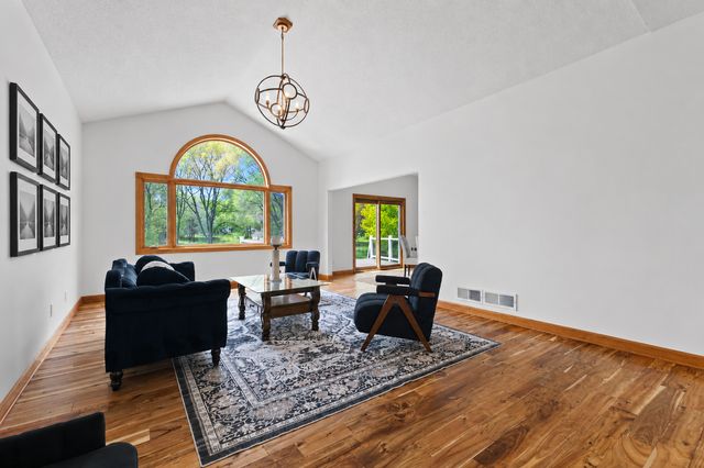 652 136th Lane NE, Ham Lake, MN 55304