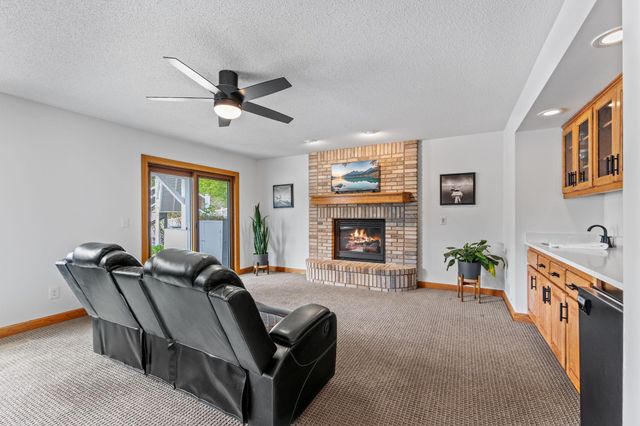 652 136th Lane NE, Ham Lake, MN 55304
