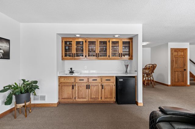 652 136th Lane NE, Ham Lake, MN 55304