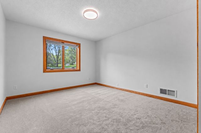 652 136th Lane NE, Ham Lake, MN 55304
