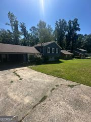 21 Laurel Drive, Newnan, GA 30265