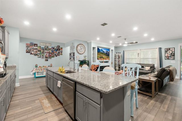 3 LLACER PLACE, Palm Coast, FL 32164