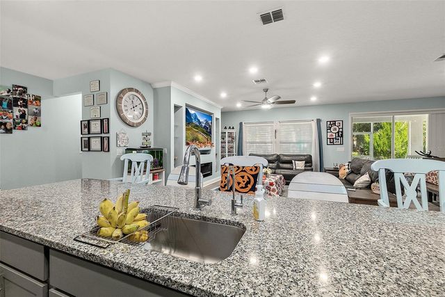 3 LLACER PLACE, Palm Coast, FL 32164