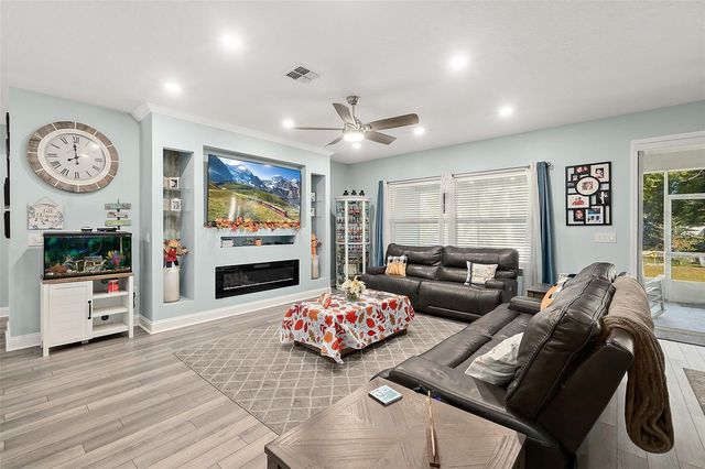 3 LLACER PLACE, Palm Coast, FL 32164