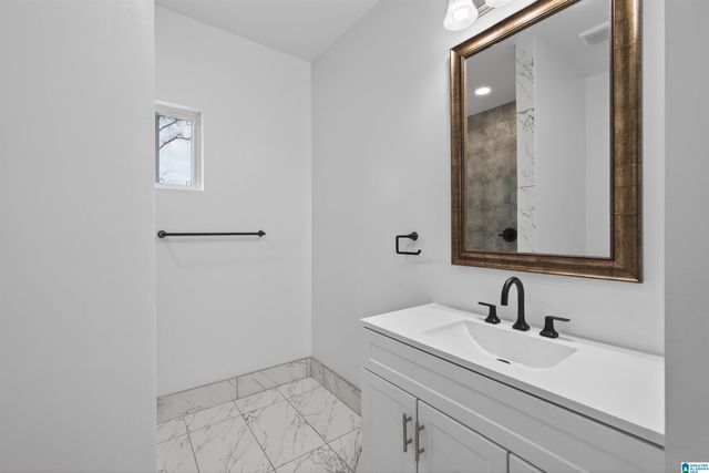 201 ALABAMA AVENUE, Thorsby, AL 35171