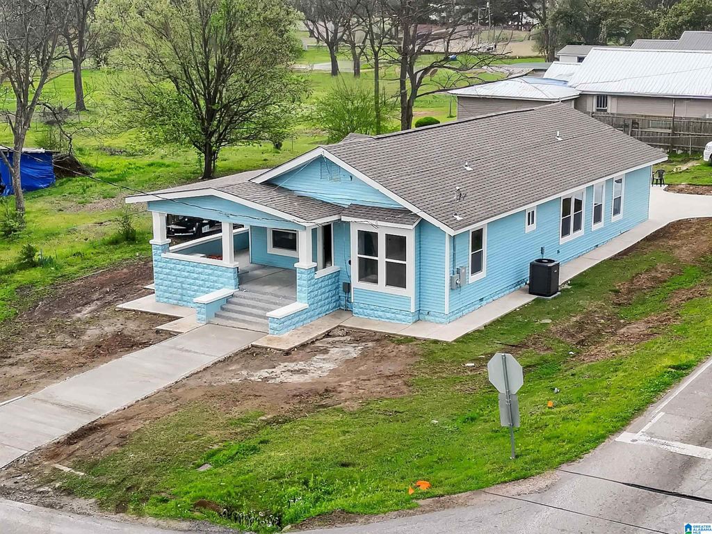 201 ALABAMA AVENUE, Thorsby, AL 35171